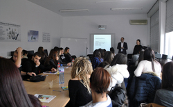 3_250x154_crop_478b24840a