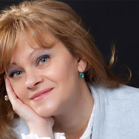 antonina_280x280_crop_478b24840a