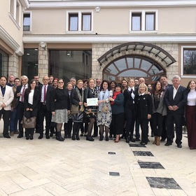 img-2843_280x280_crop_478b24840a