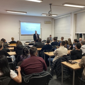 img-2594-2_280x280_crop_478b24840a