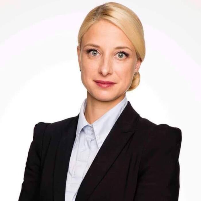 violeta-doneva-nbu_700x700_crop_478b24840a