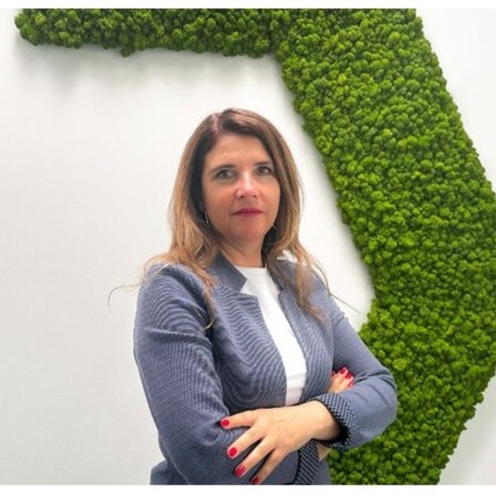 tanya-peichinova-karieri_700x700_crop_478b24840a