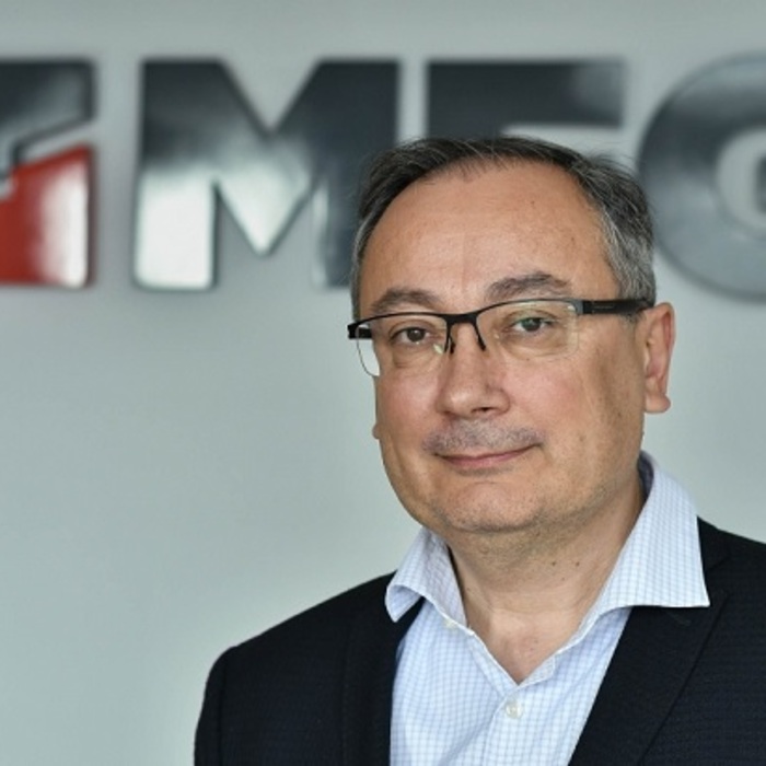 apostol-mushmov-bglobal-bg_700x700_crop_478b24840a