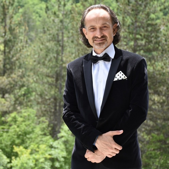 014-valentin-vasilev-fb-prof-d-r-valentin-vasilev-na-kiriliza_700x700_crop_478b24840a