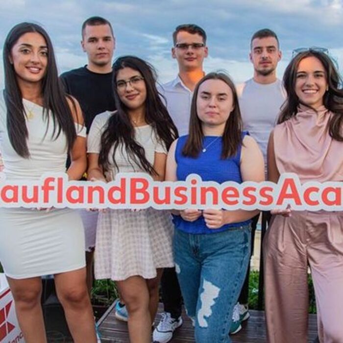 019-v-24-chasa_700x700_crop_478b24840a