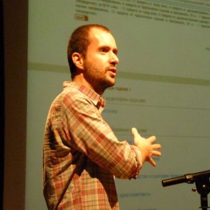 298-4_700x700_crop_478b24840a