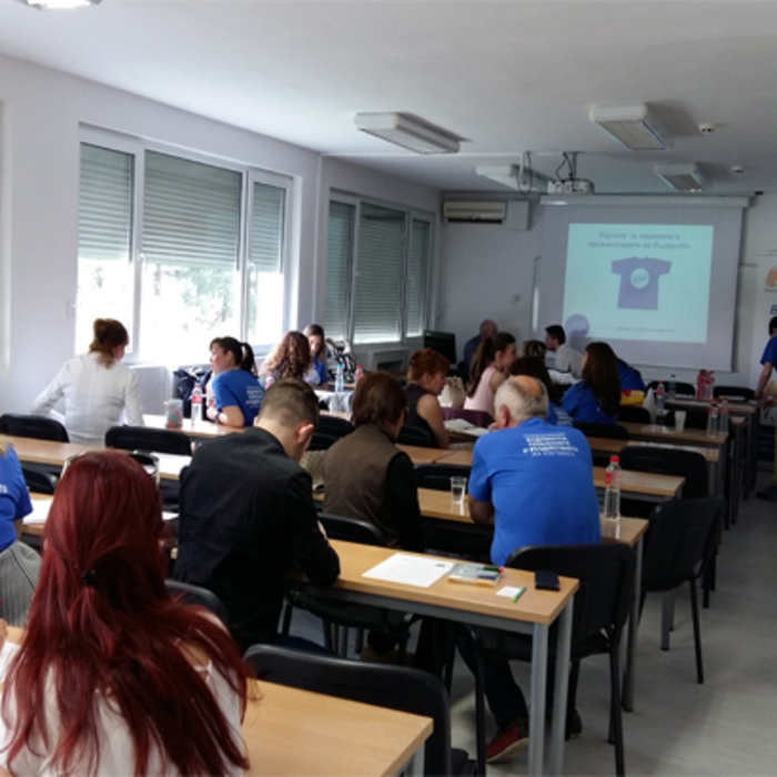 20170515-175718_700x700_crop_478b24840a