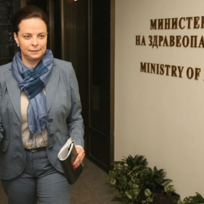 bivsh-zdraven-ministur_700x700_crop_478b24840a