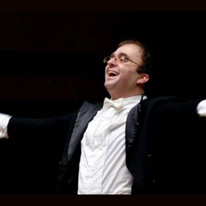 nayden-todorov_700x700_crop_478b24840a