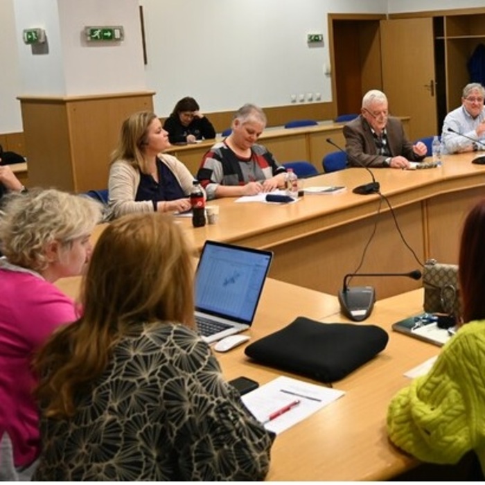 021_700x700_crop_478b24840a