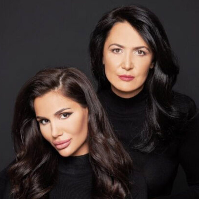 donika-paloma-jenatadnes_700x700_crop_478b24840a