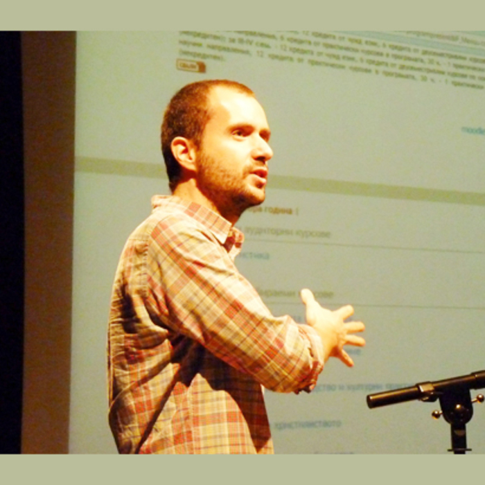 viktor-avramov-nbu_700x700_crop_478b24840a