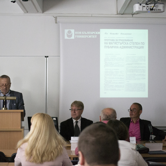 dsc-0720_700x700_crop_478b24840a