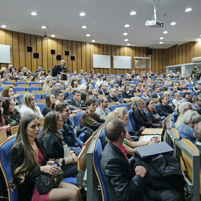 p1199682-copy_700x700_crop_478b24840a