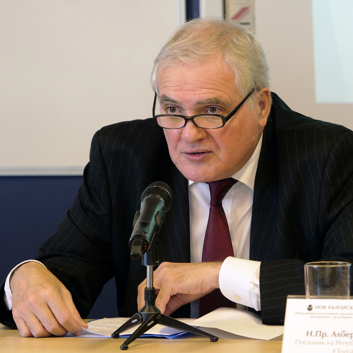 1511084-copy_700x700_crop_478b24840a