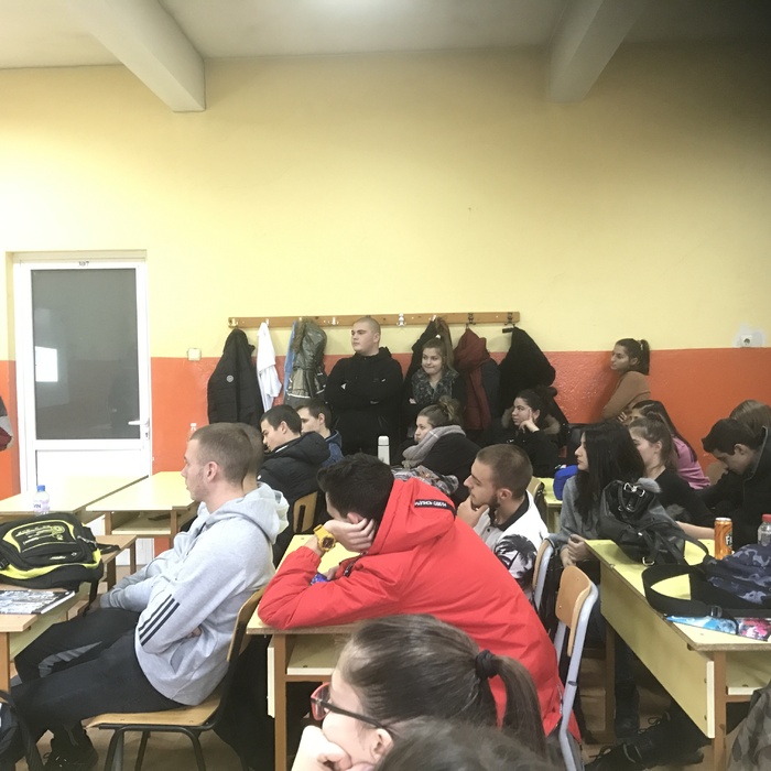 1-img-3025_700x700_crop_478b24840a