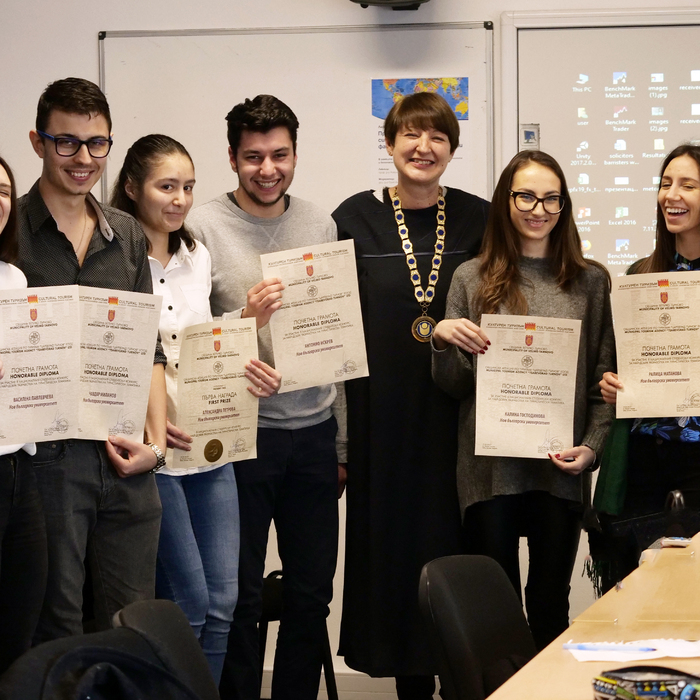 sonya_700x700_crop_478b24840a