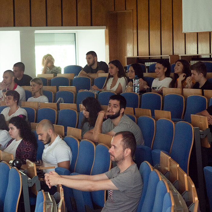 2600182_700x700_crop_478b24840a