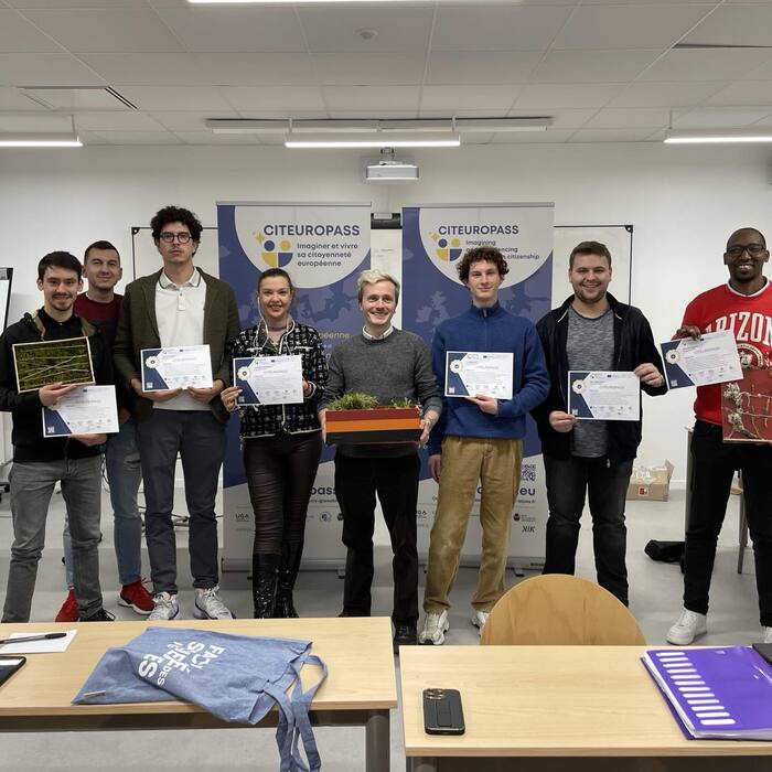 viber-image-2023-12-18-11-44-24-446_700x700_crop_478b24840a