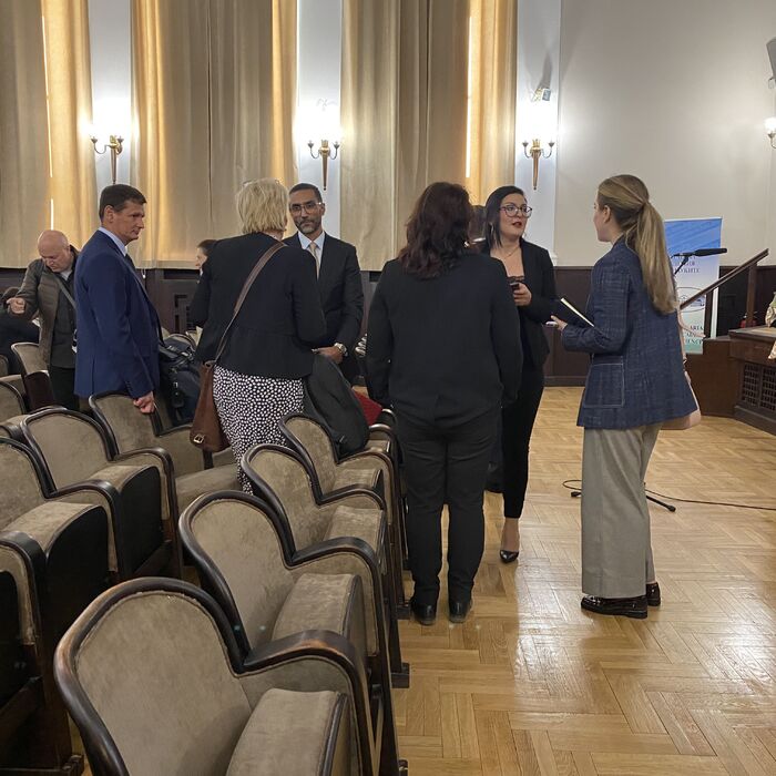 admin_700x700_crop_478b24840a