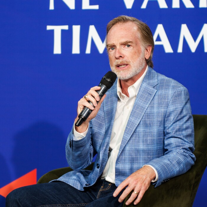 scott-fox-at-nbu-11_700x700_crop_478b24840a