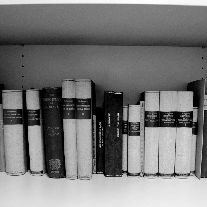 books7_700x700_crop_478b24840a